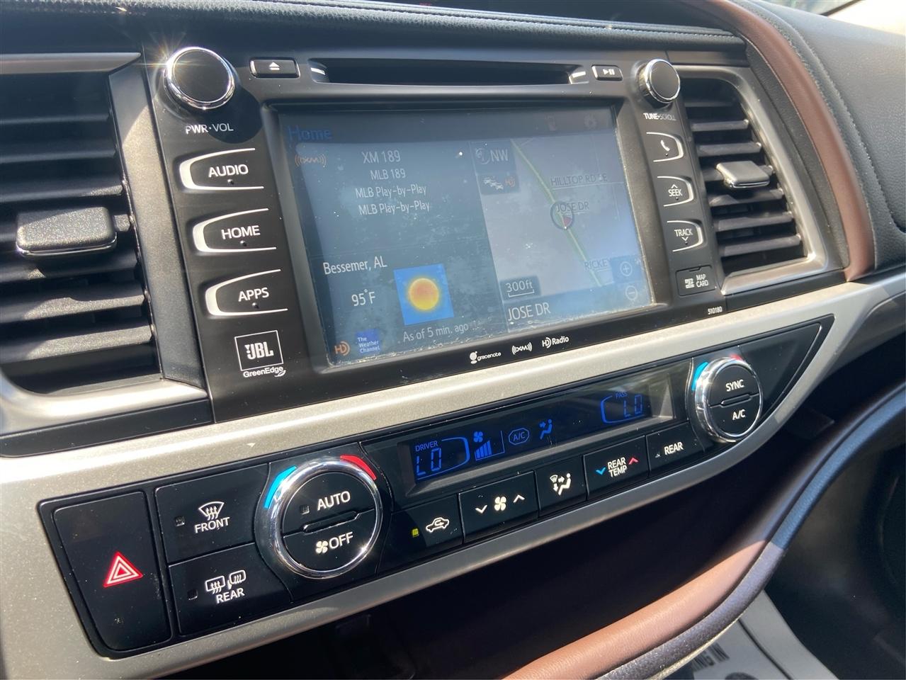 Toyota Highlander Limited FWD V6 2017