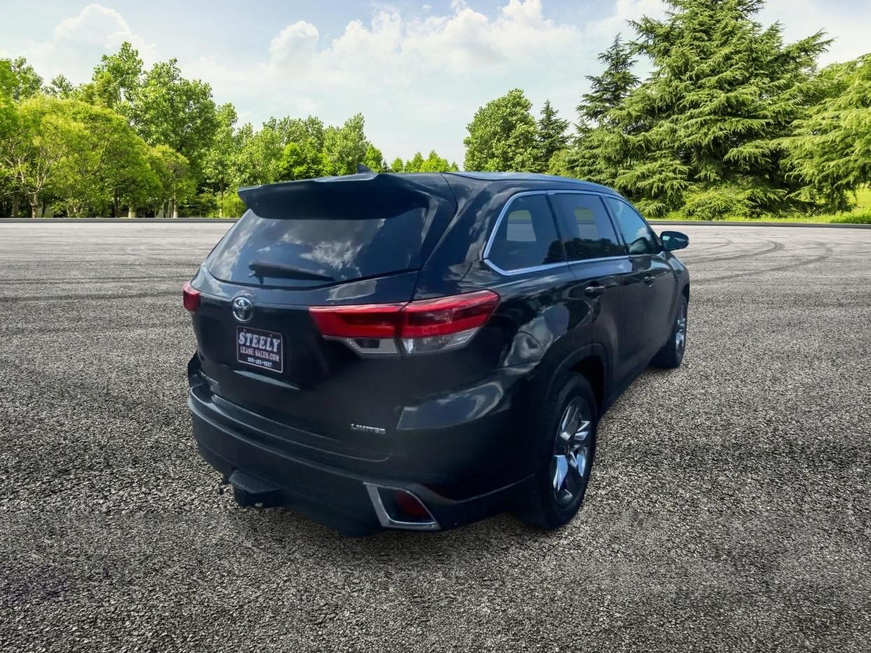 Toyota Highlander Limited FWD V6 2017