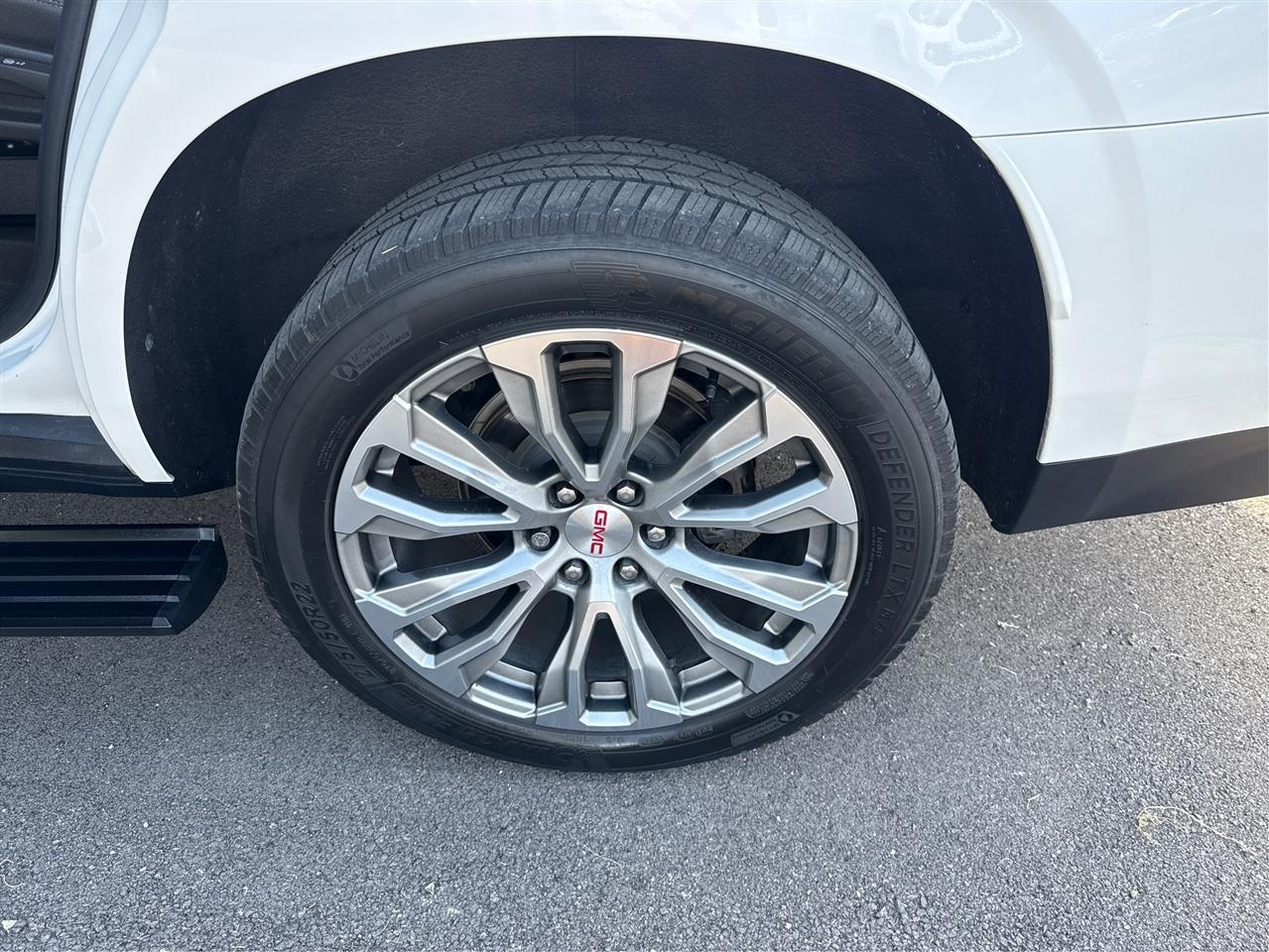 GMC Yukon Denali 2WD 2021