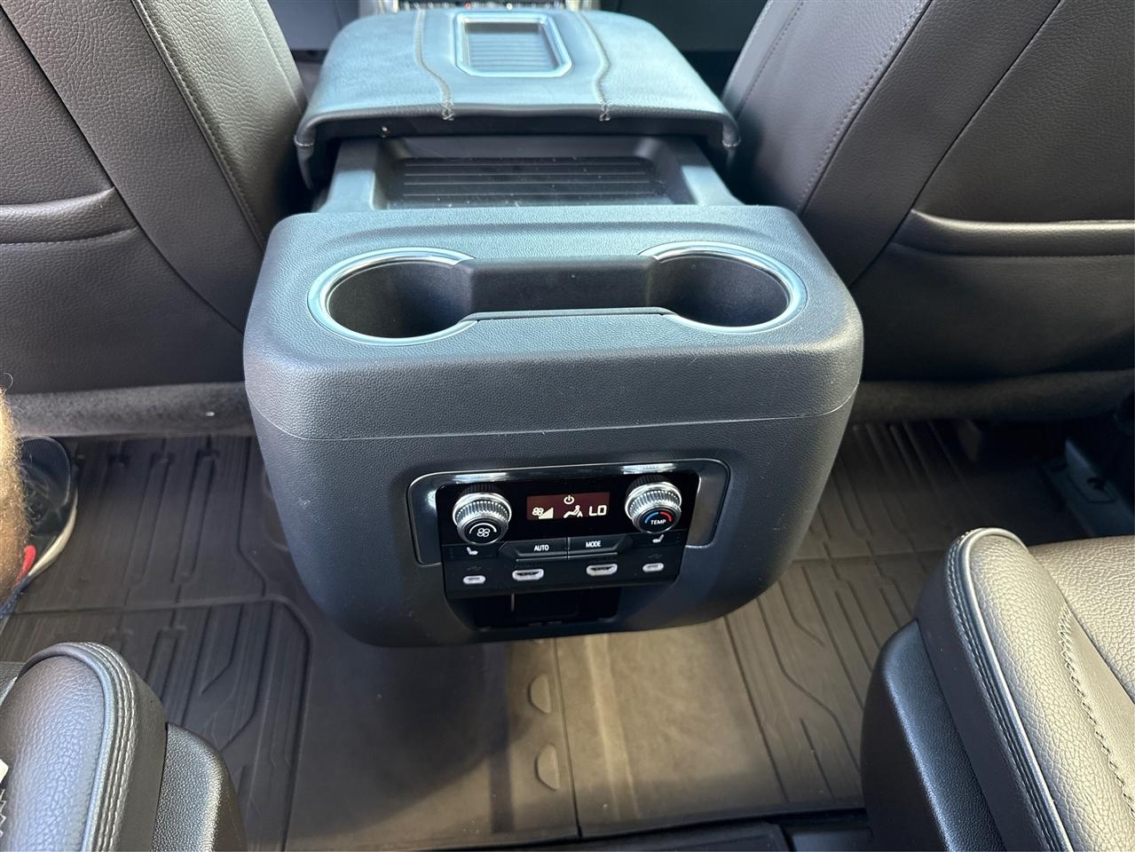 GMC Yukon Denali 2WD 2021