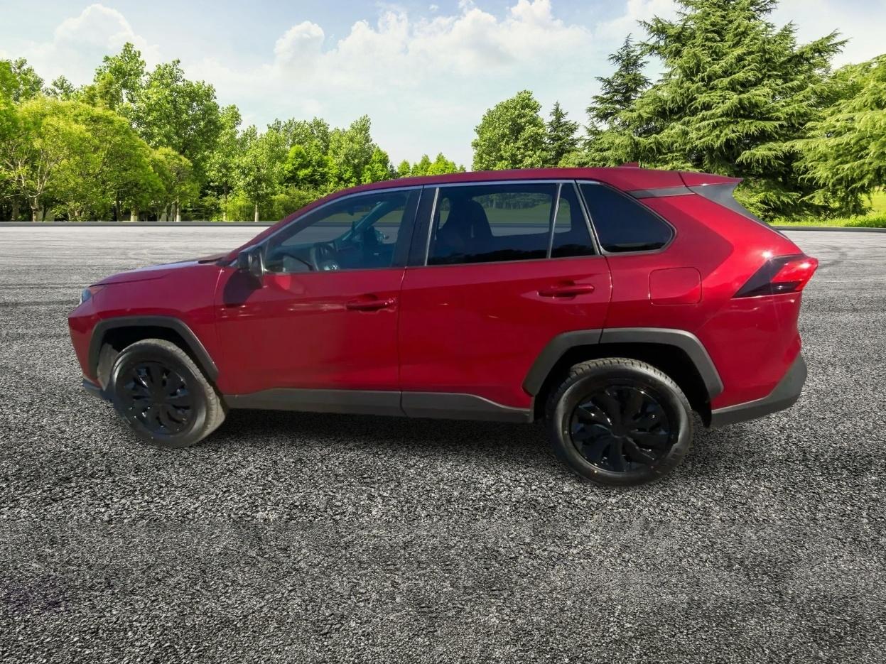 Toyota RAV4 LE 2022
