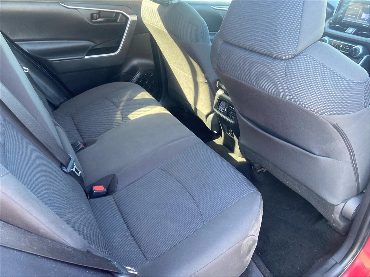 Toyota RAV4 LE 2022