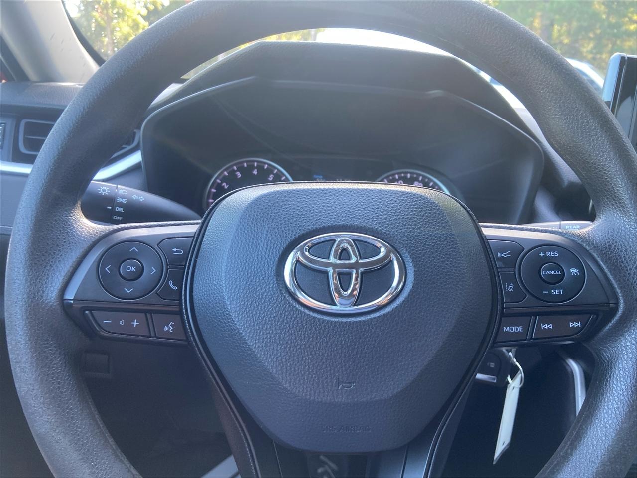 Toyota RAV4 LE 2022