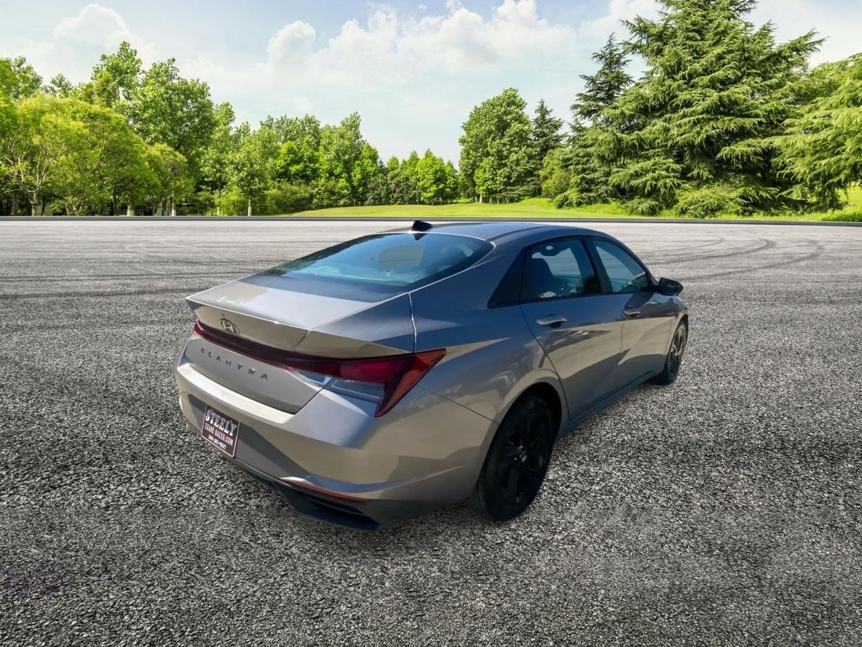Hyundai Elantra SEL 2021