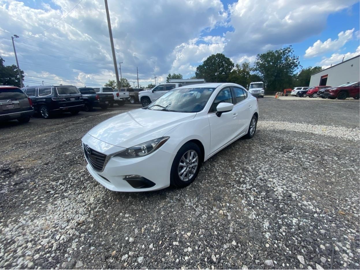 White 2016 Mazda MAZDA3 Sedan Front-Wheel Drive Automatic