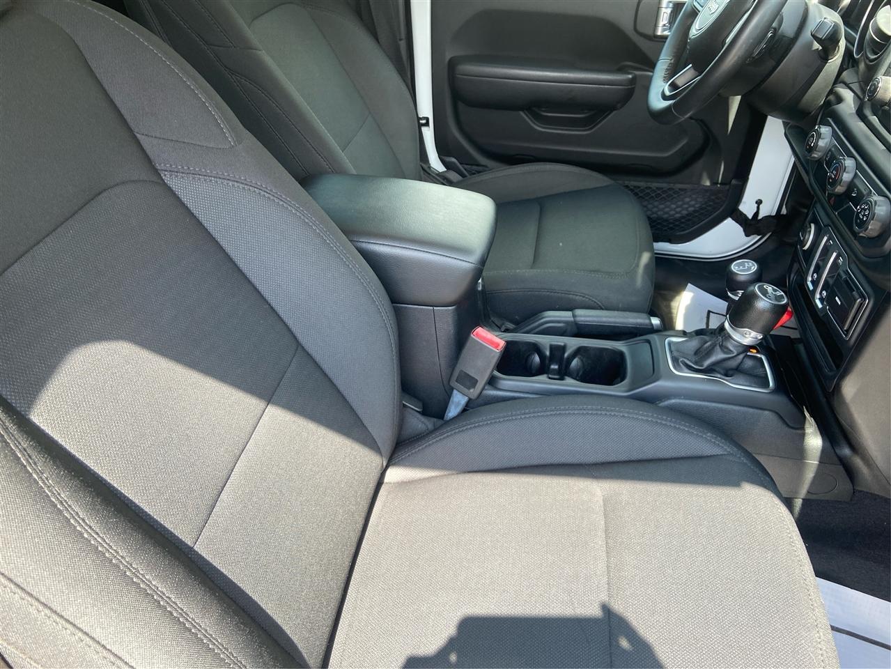 Jeep Wrangler Sport 4WD 2018