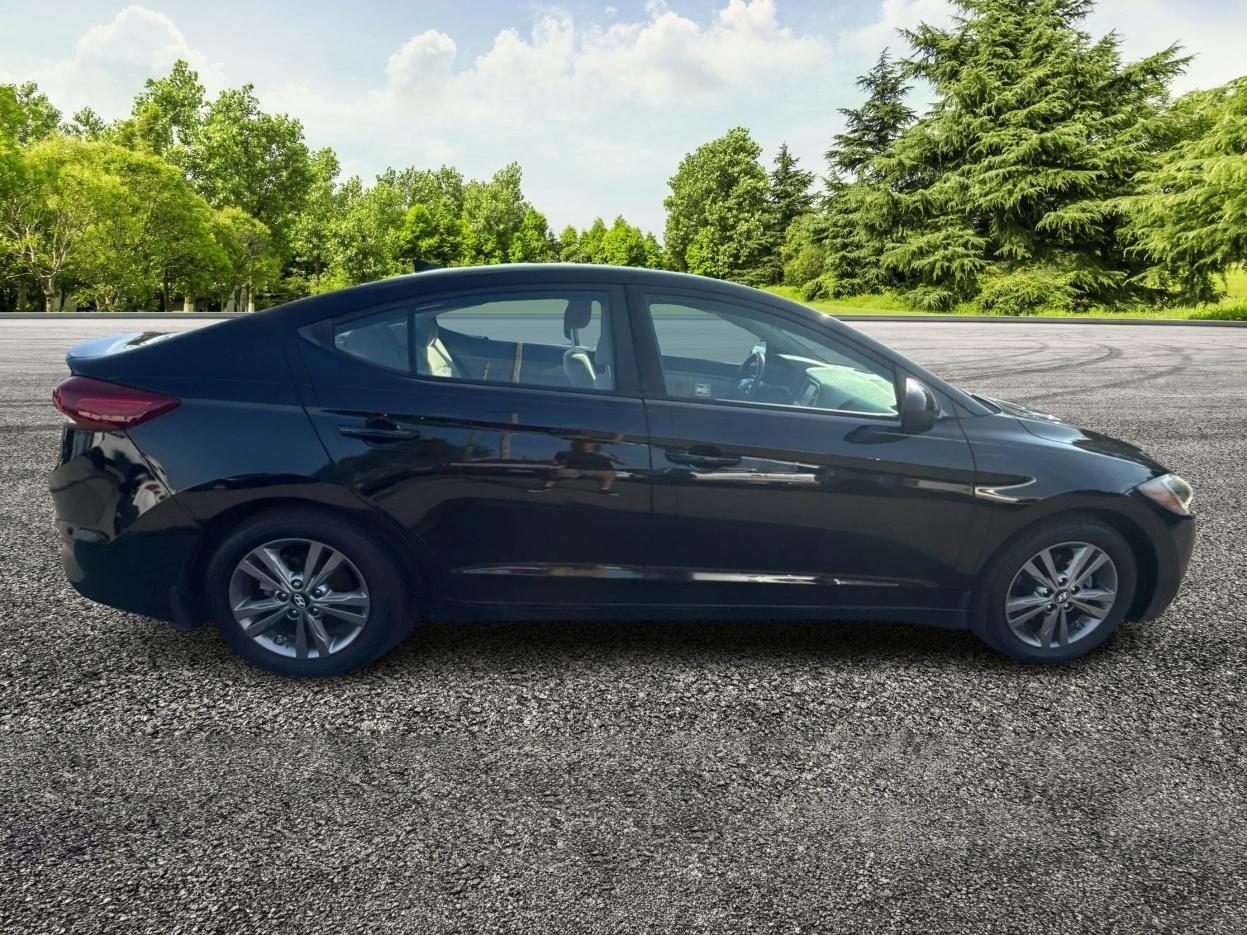 Hyundai Elantra Limited 2018