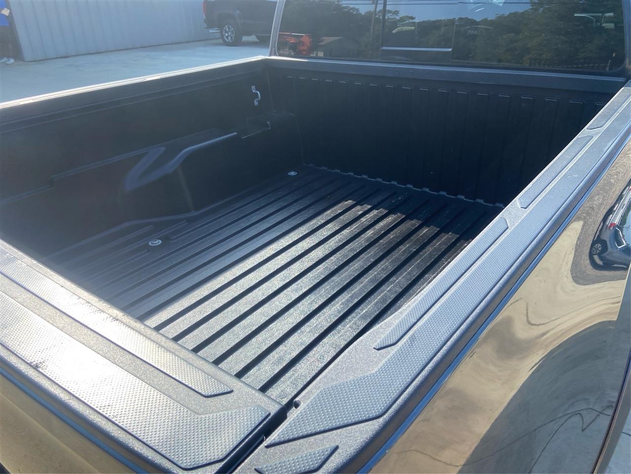 Toyota Tacoma SR5 Double Cab Long Bed V6 6AT 4WD 2023