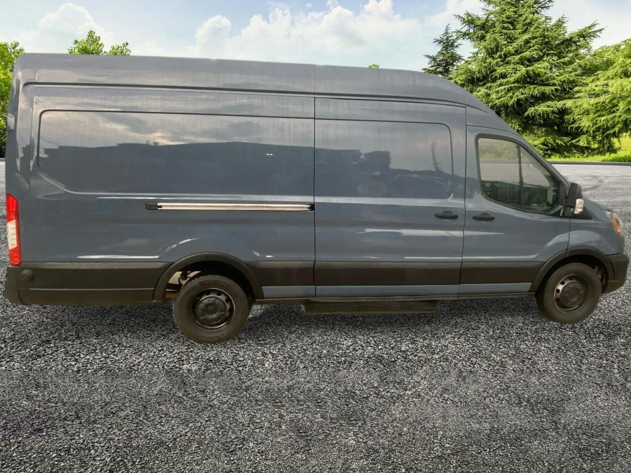 Ford Transit 250 Van High Roof w/Sliding Pass. 148-in. WB EL 2020
