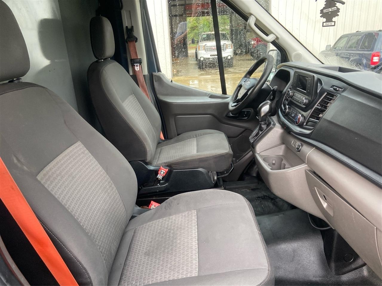 Ford Transit 250 Van High Roof w/Sliding Pass. 148-in. WB EL 2020