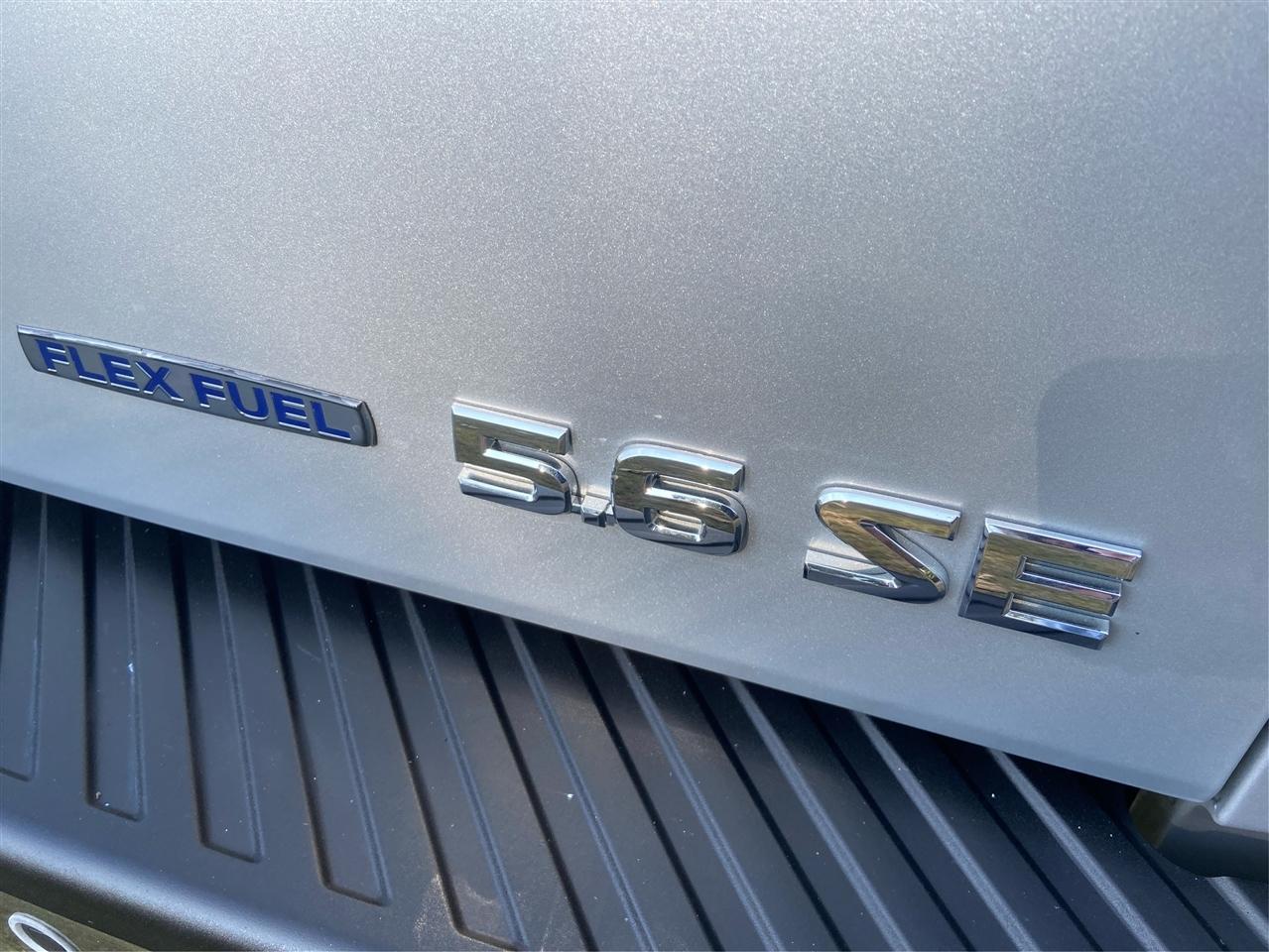 Nissan Titan SE Crew Cab 2WD SWB 2010