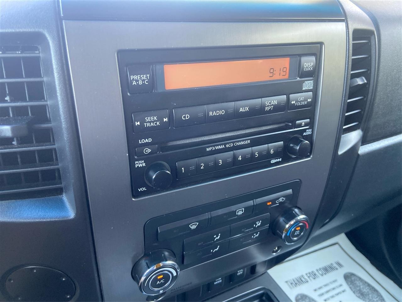 Nissan Titan SE Crew Cab 2WD SWB 2010