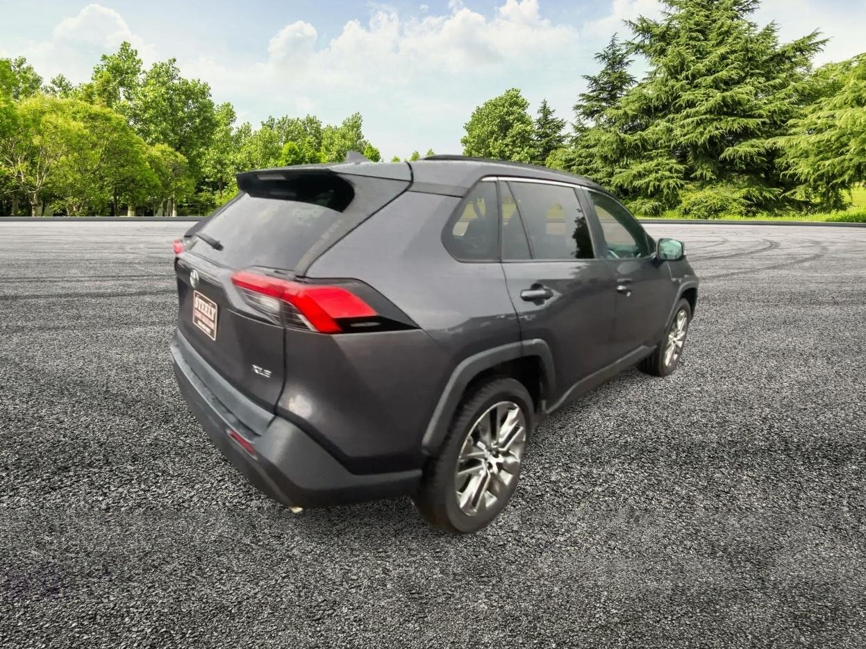 Toyota RAV4 XLE Premium 2019