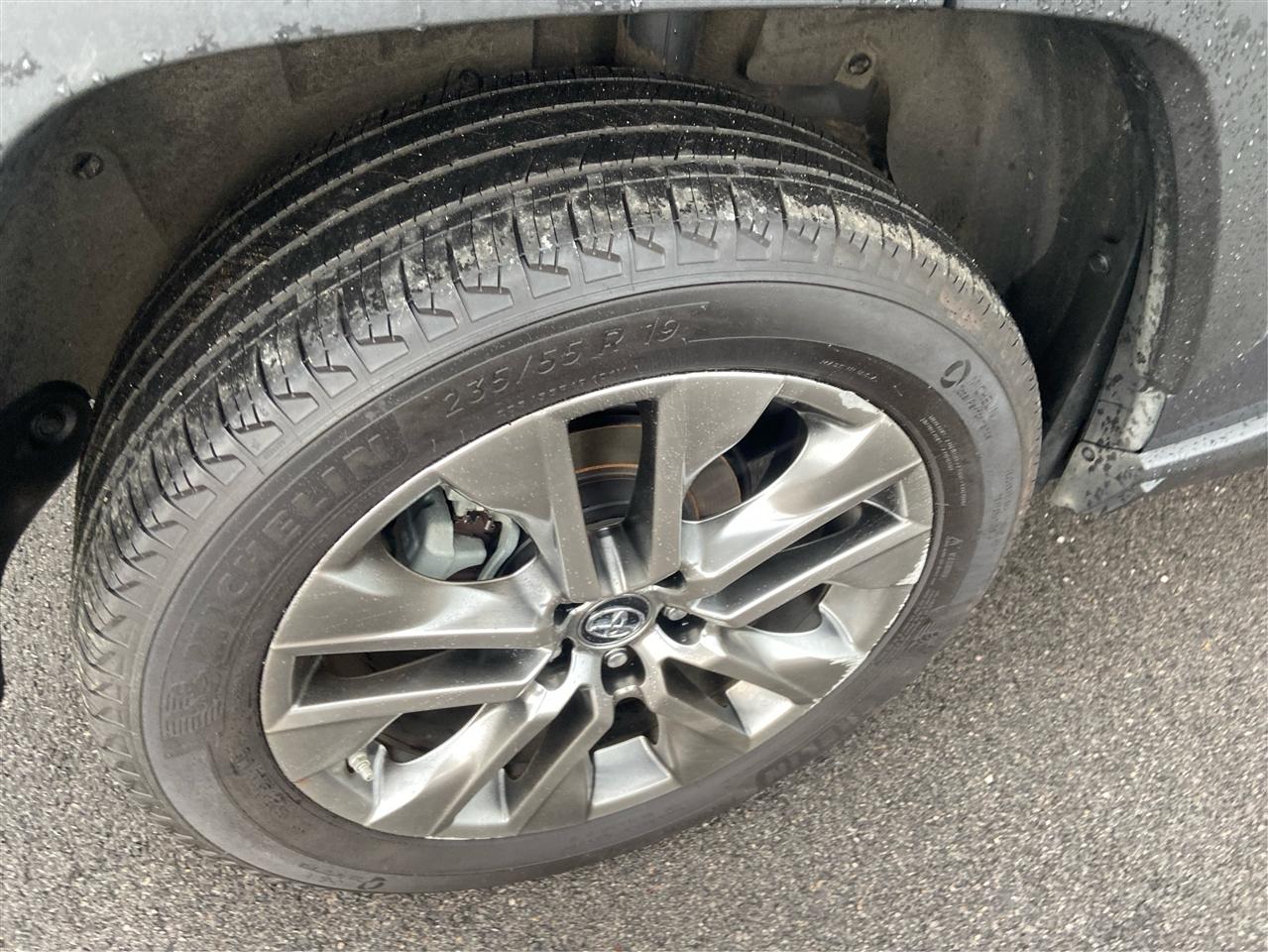 Toyota RAV4 XLE Premium 2019