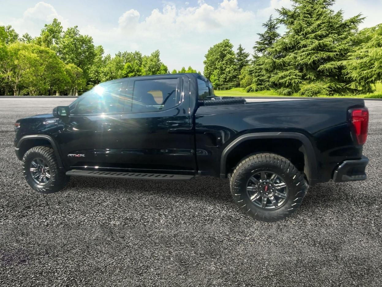 GMC Sierra 1500 AT4X Crew Cab 4WD 2025