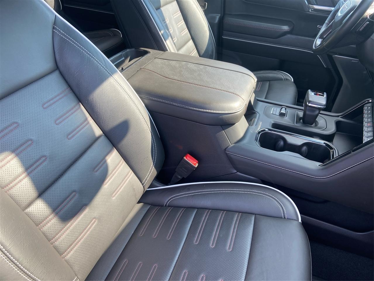 GMC Sierra 1500 AT4X Crew Cab 4WD 2025