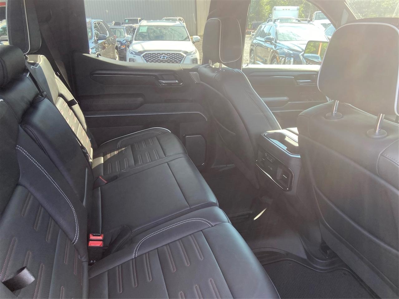 GMC Sierra 1500 AT4X Crew Cab 4WD 2025