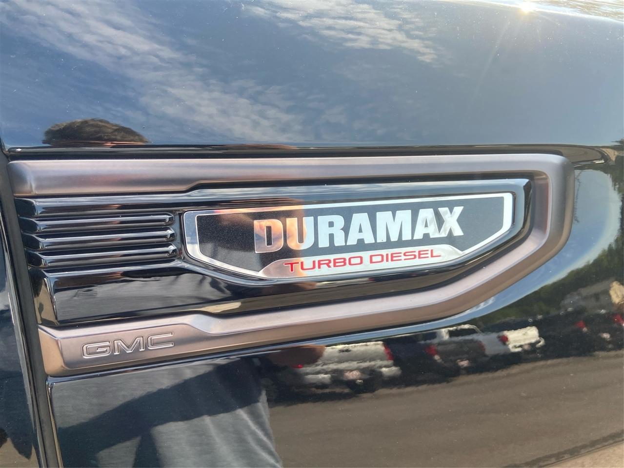GMC Sierra 1500 AT4X Crew Cab 4WD 2025