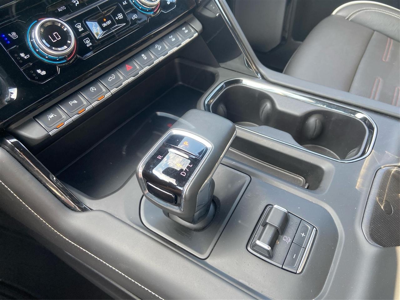 GMC Sierra 1500 AT4X Crew Cab 4WD 2025