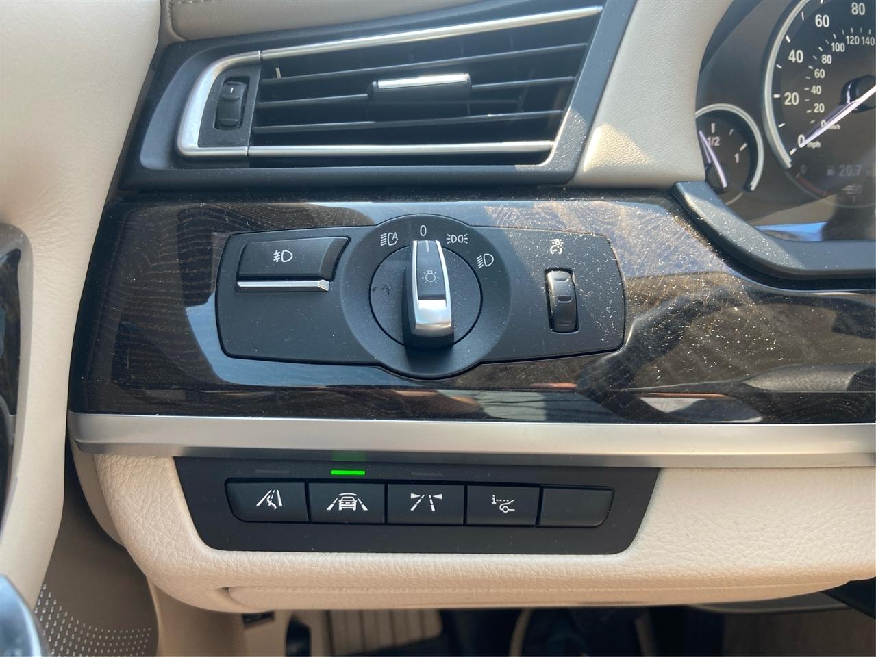 BMW 7-Series 750Li 2013