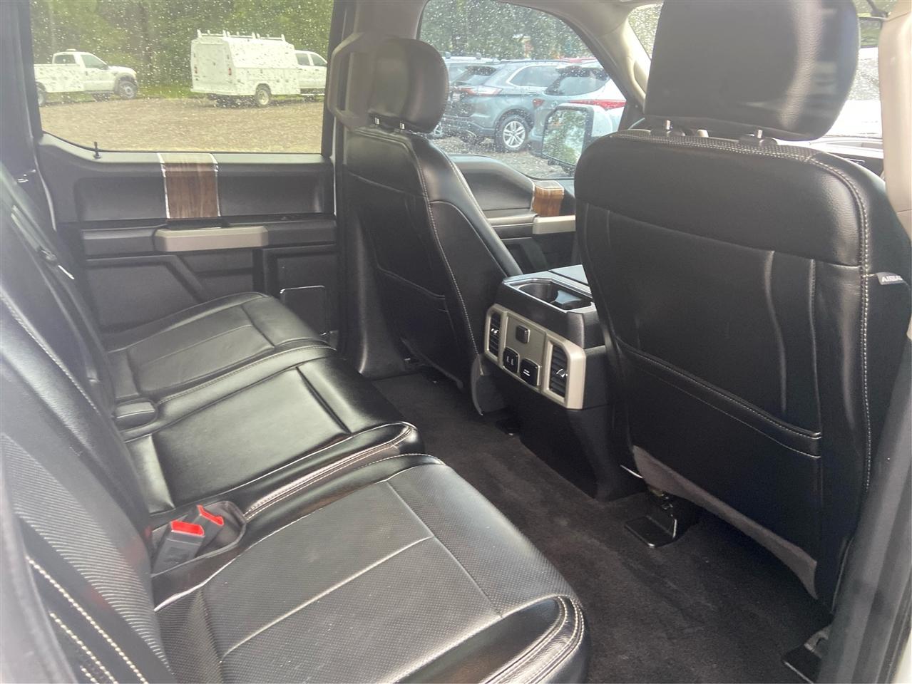 Ford F-150 SuperCrew 139" Lariat 4WD 2018