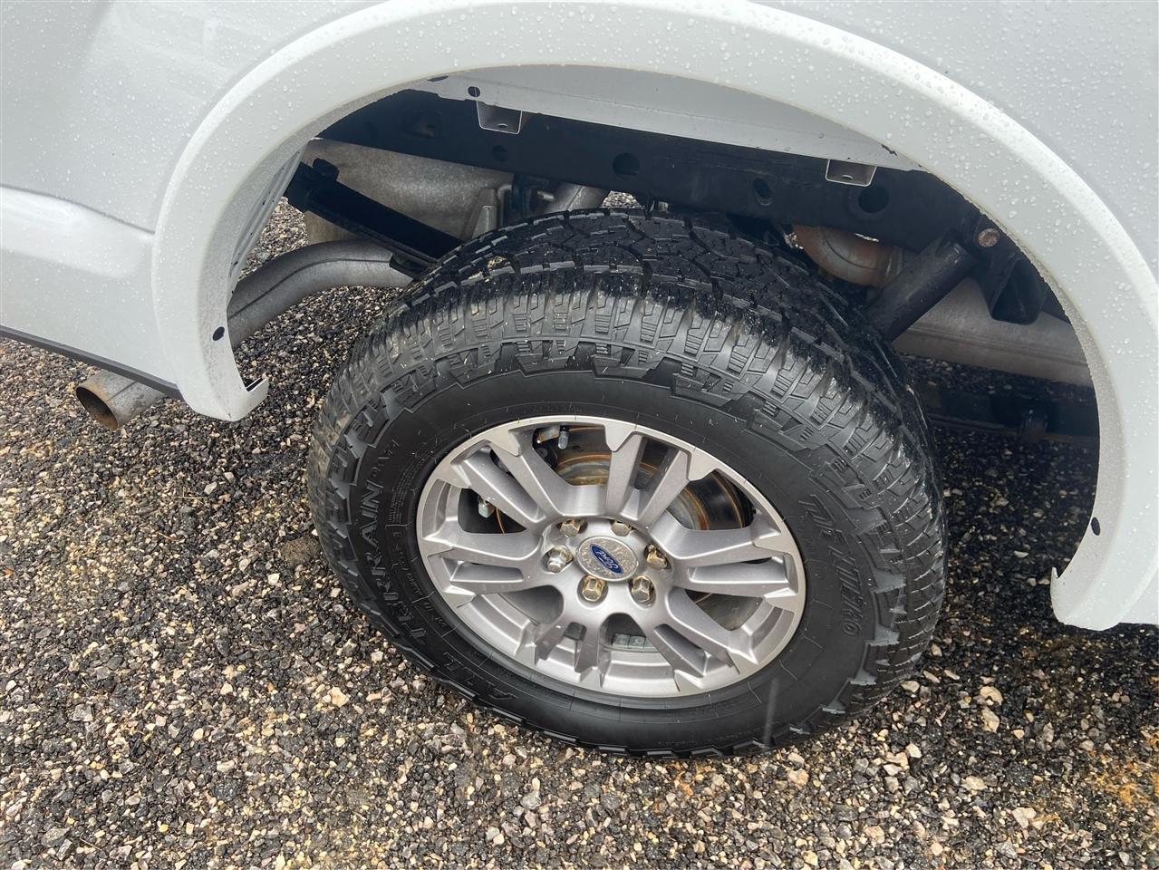 Ford F-150 SuperCrew 139" Lariat 4WD 2018