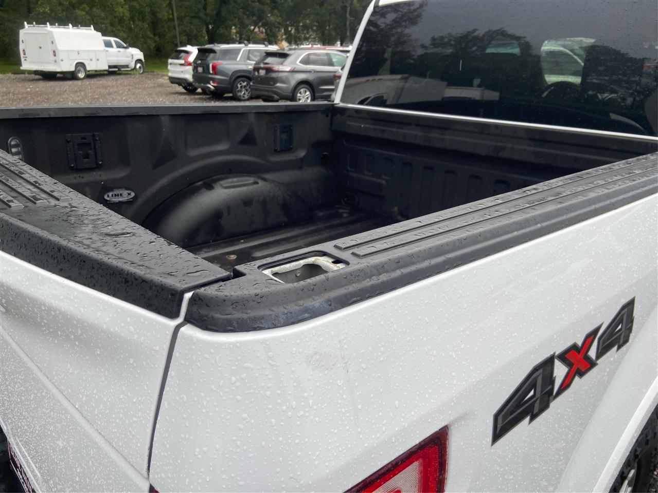 Ford F-150 SuperCrew 139" Lariat 4WD 2018