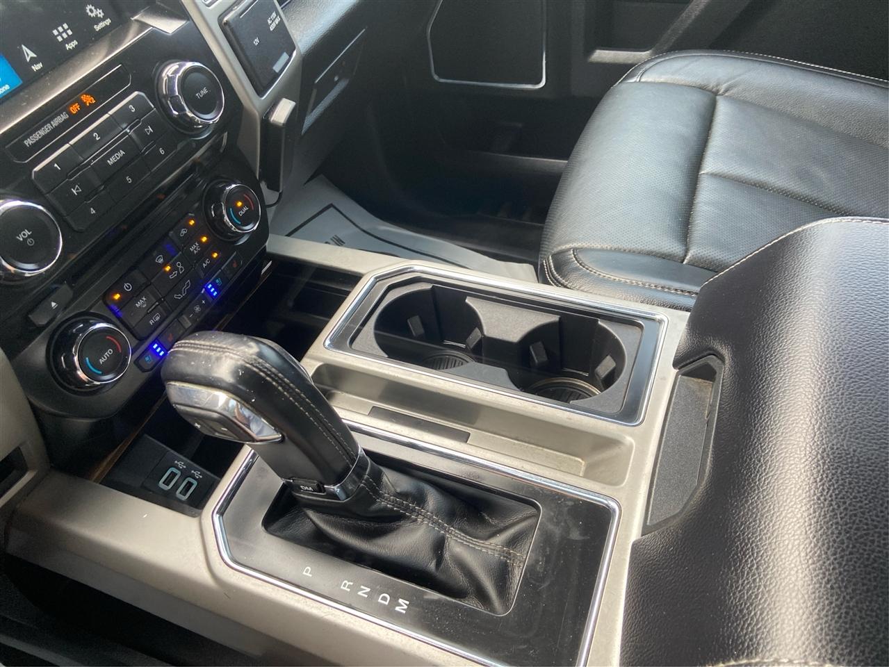 Ford F-150 SuperCrew 139" Lariat 4WD 2018