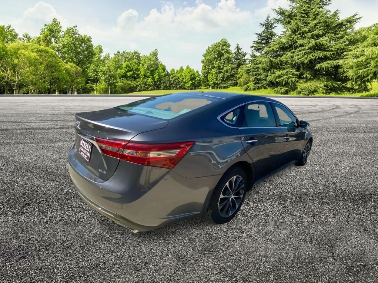 Toyota Avalon XLE 2016