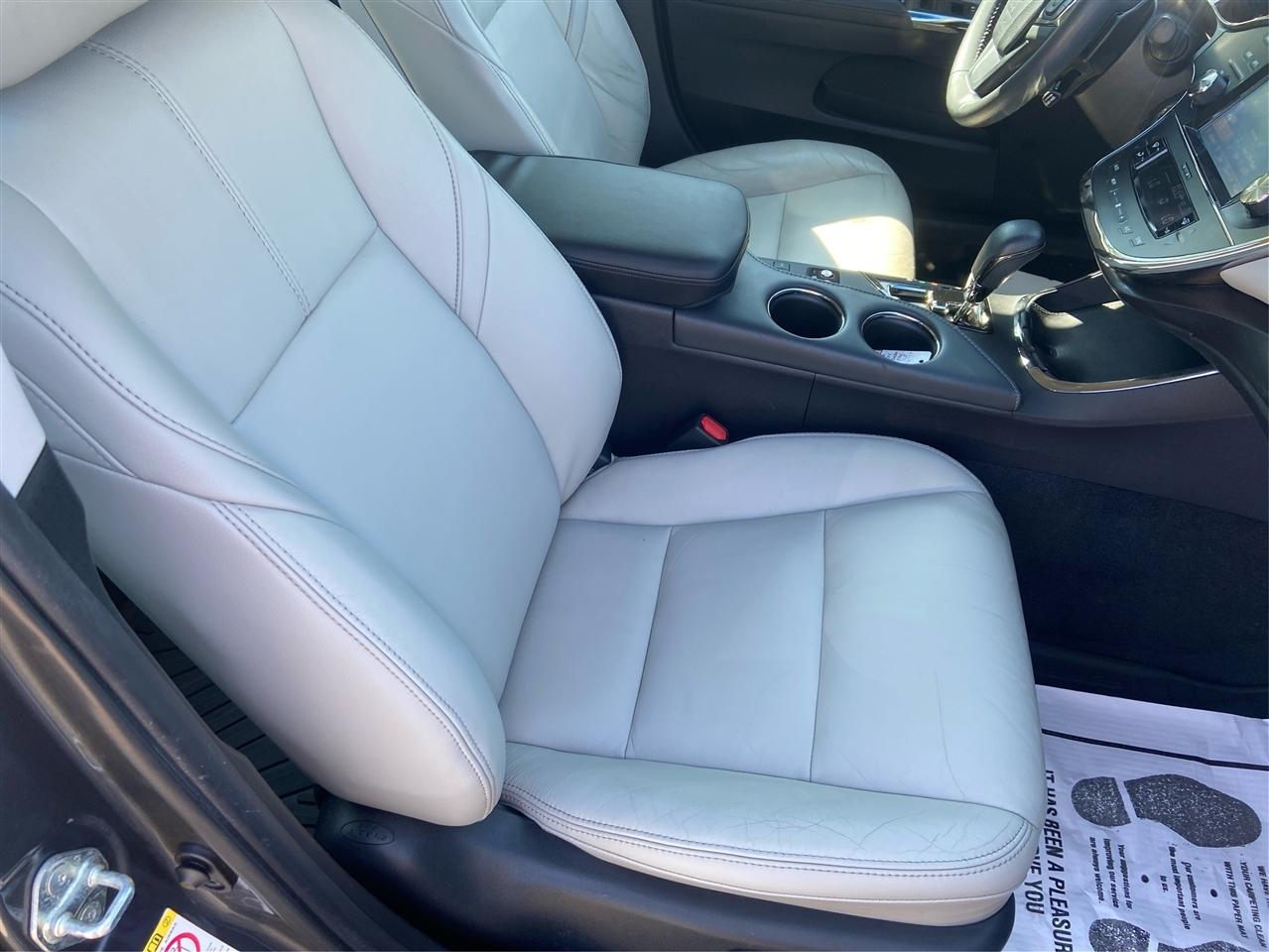 Toyota Avalon XLE 2016