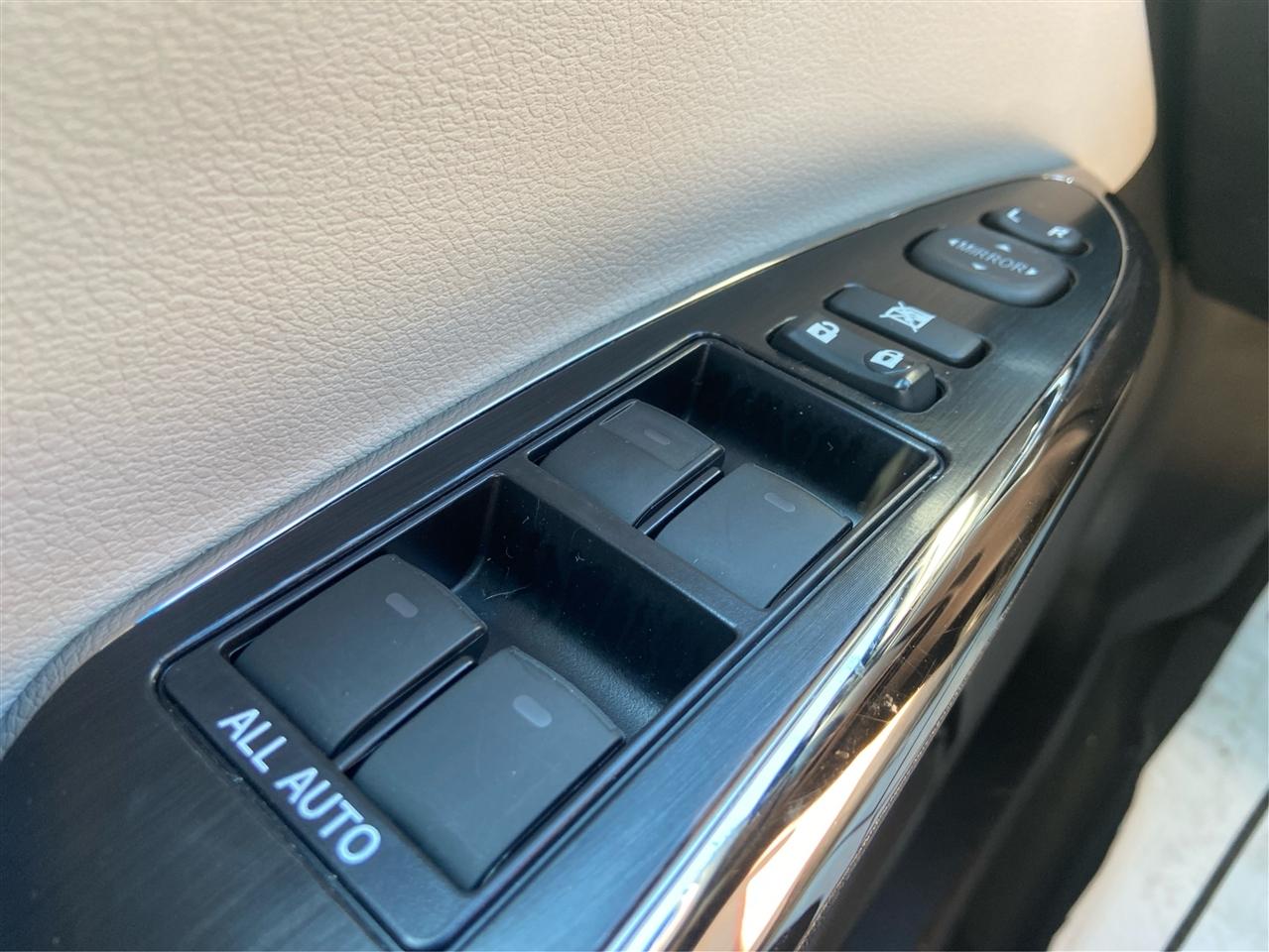 Toyota Avalon XLE 2016