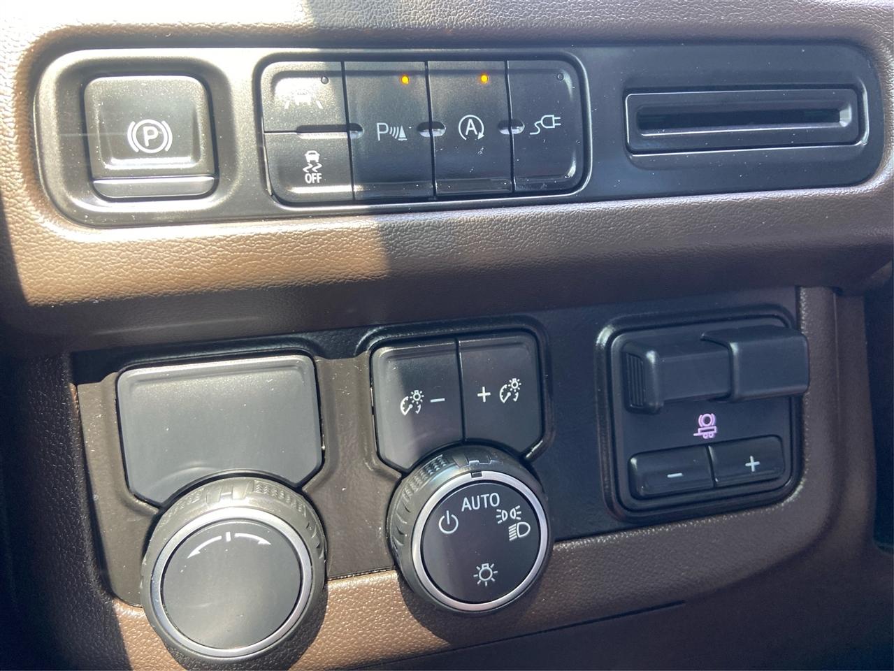Chevrolet Suburban LT 2WD 2021