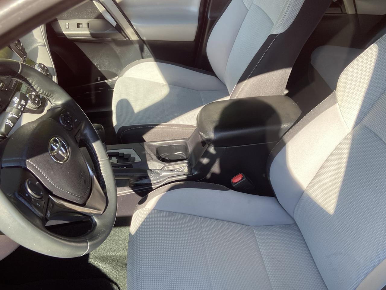 Toyota RAV4 XLE FWD 2017
