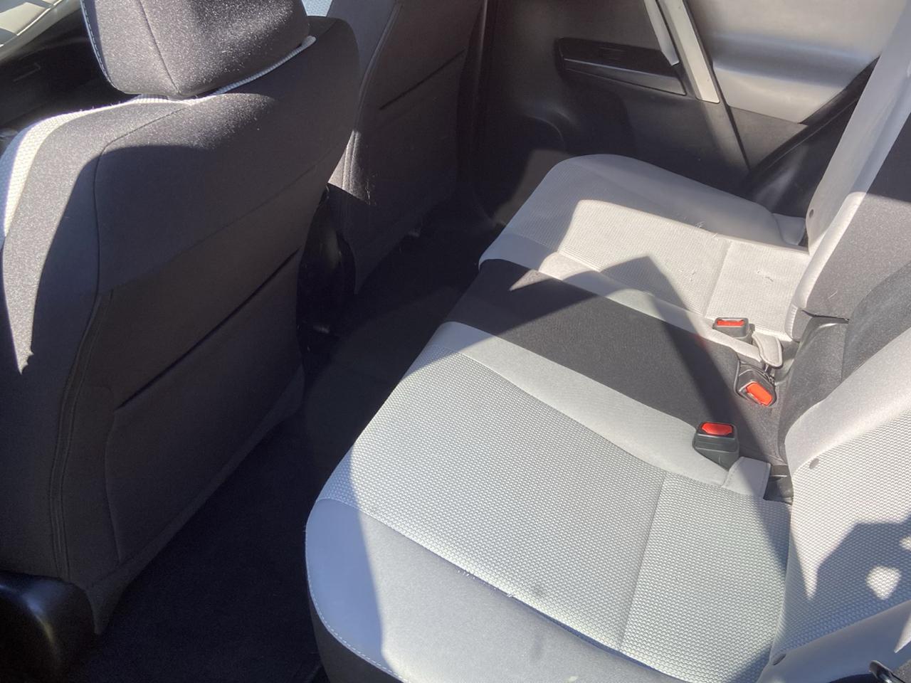 Toyota RAV4 XLE FWD 2017