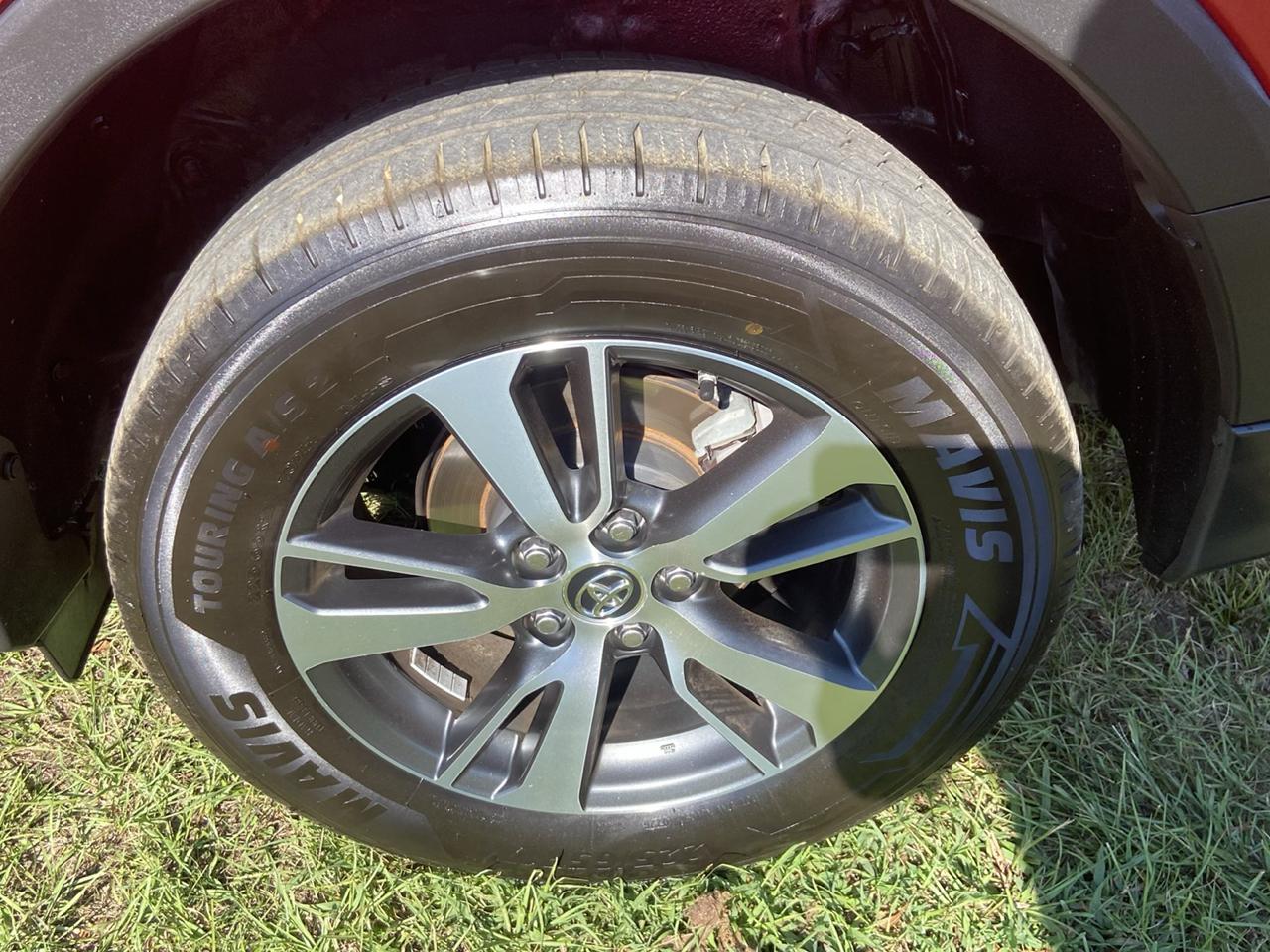 Toyota RAV4 XLE FWD 2017