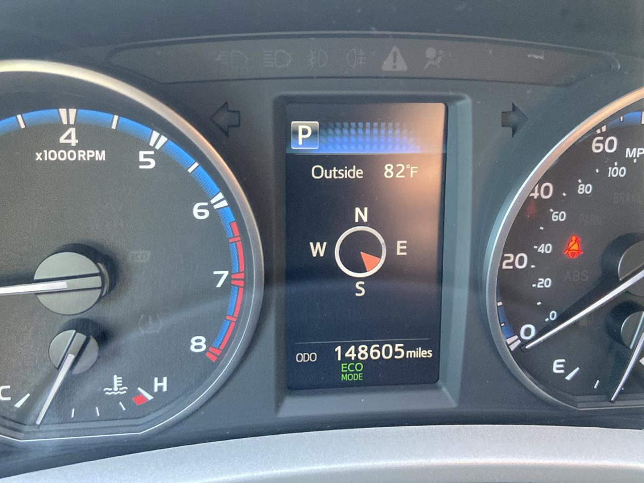 Toyota RAV4 XLE FWD 2017