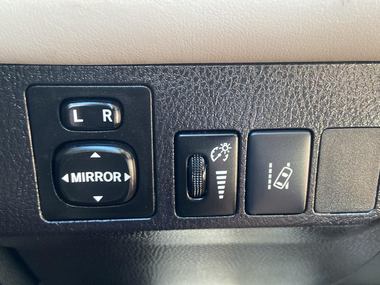Toyota RAV4 XLE FWD 2017