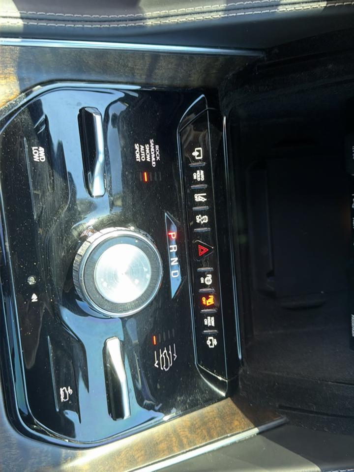 Jeep Grand Wagoneer Series II 4WD 2022
