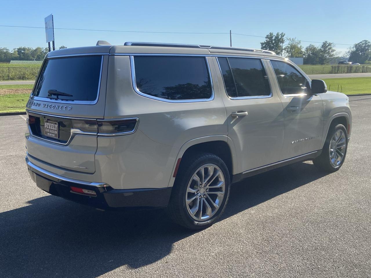 Jeep Grand Wagoneer Series II 4WD 2022