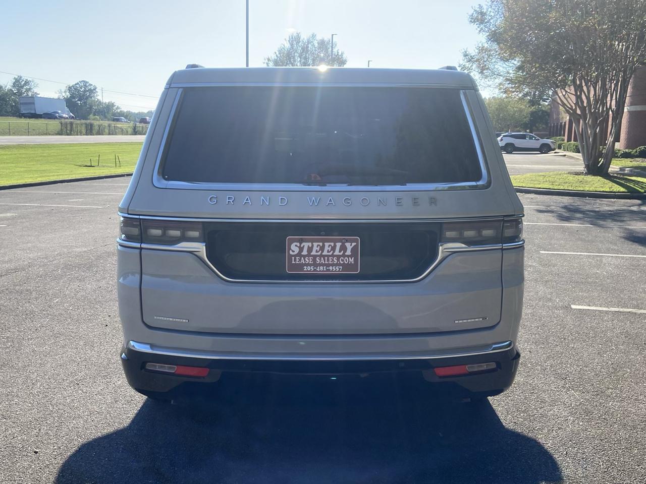 Jeep Grand Wagoneer Series II 4WD 2022