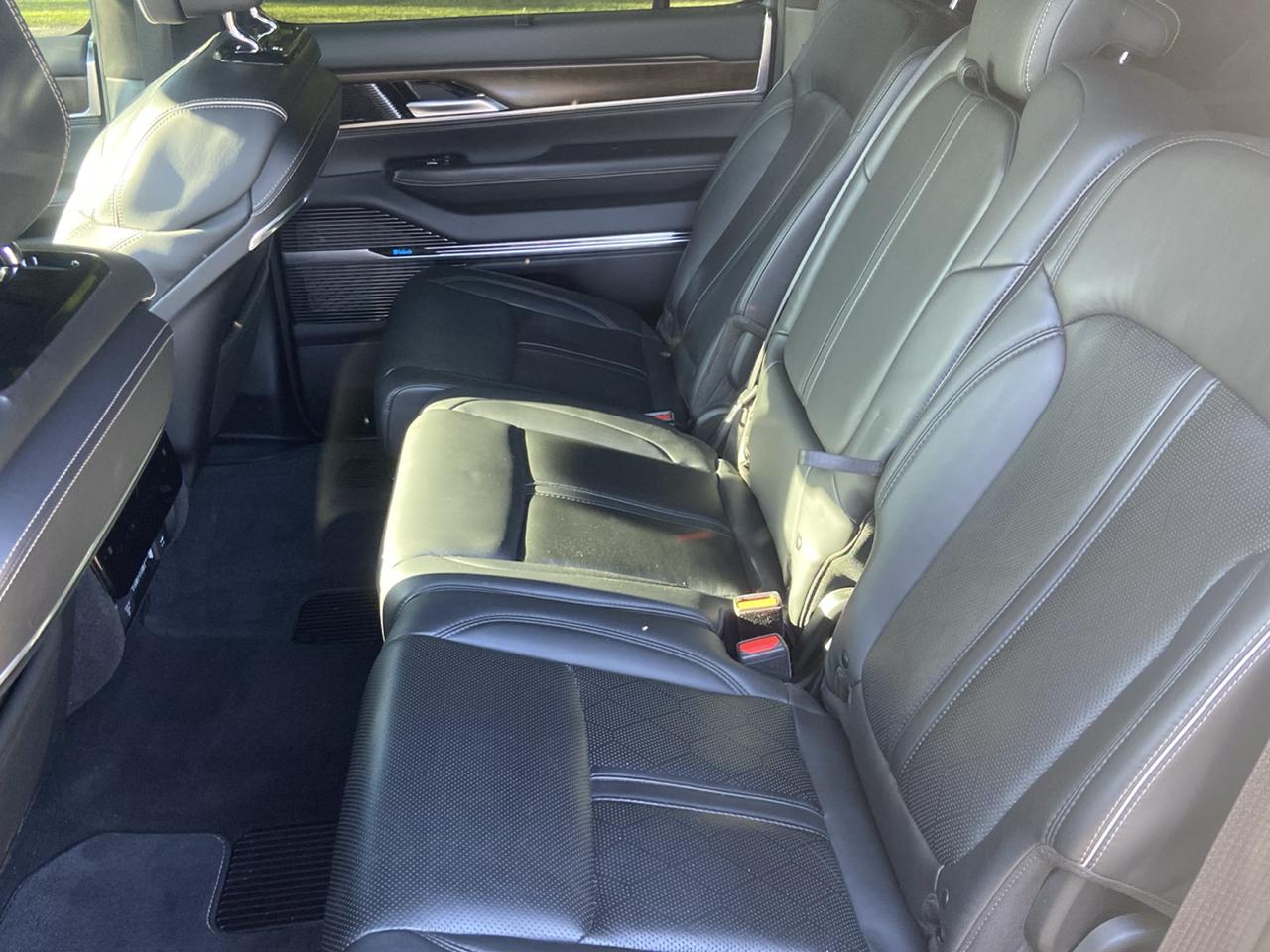 Jeep Grand Wagoneer Series II 4WD 2022