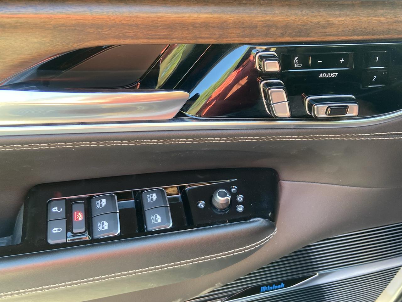 Jeep Grand Wagoneer Series II 4WD 2022