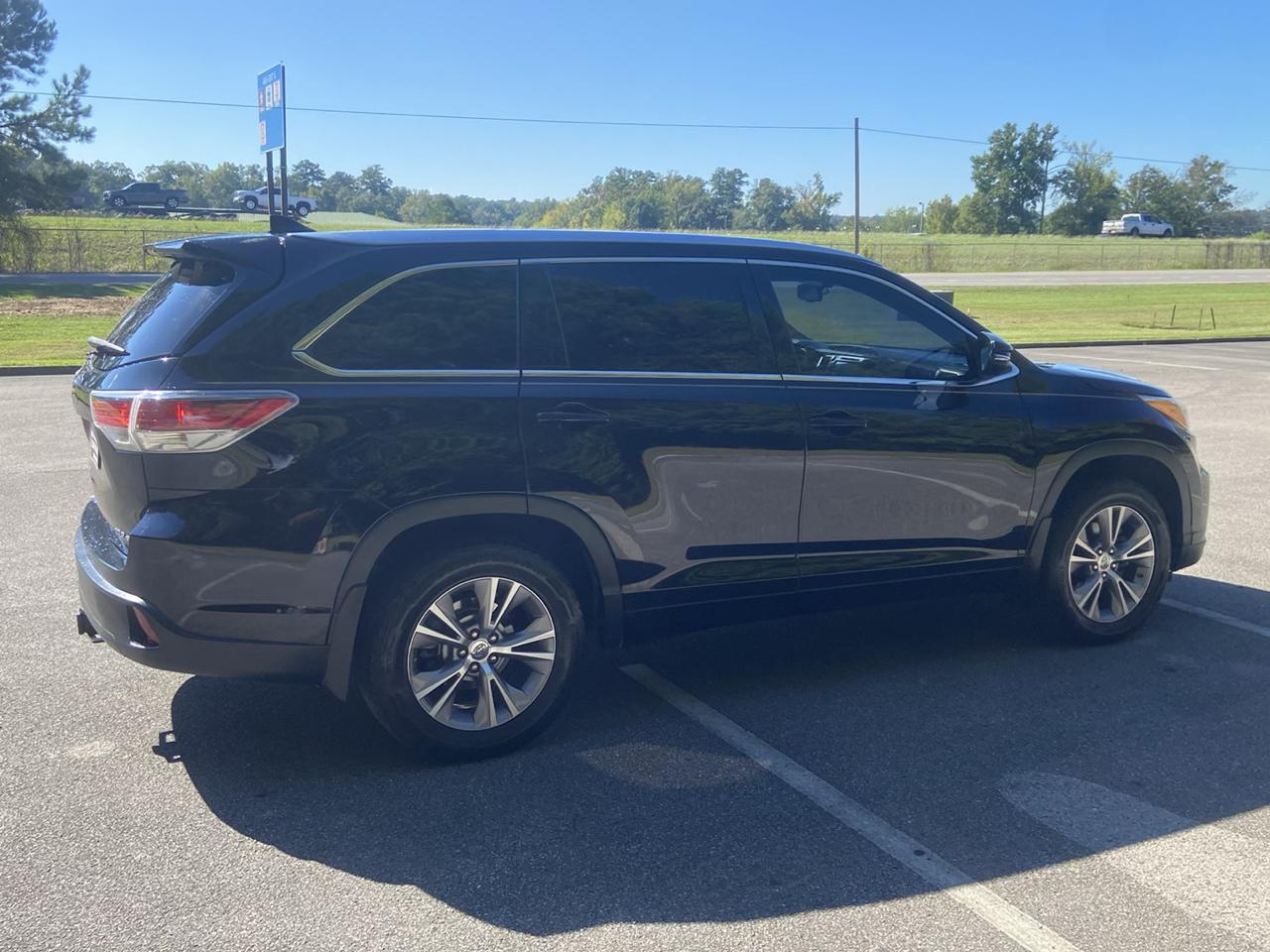 Toyota Highlander XLE AWD V6 2014