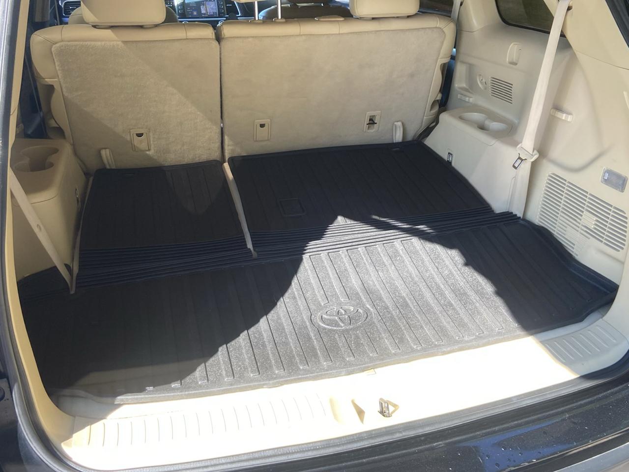 Toyota Highlander XLE AWD V6 2014