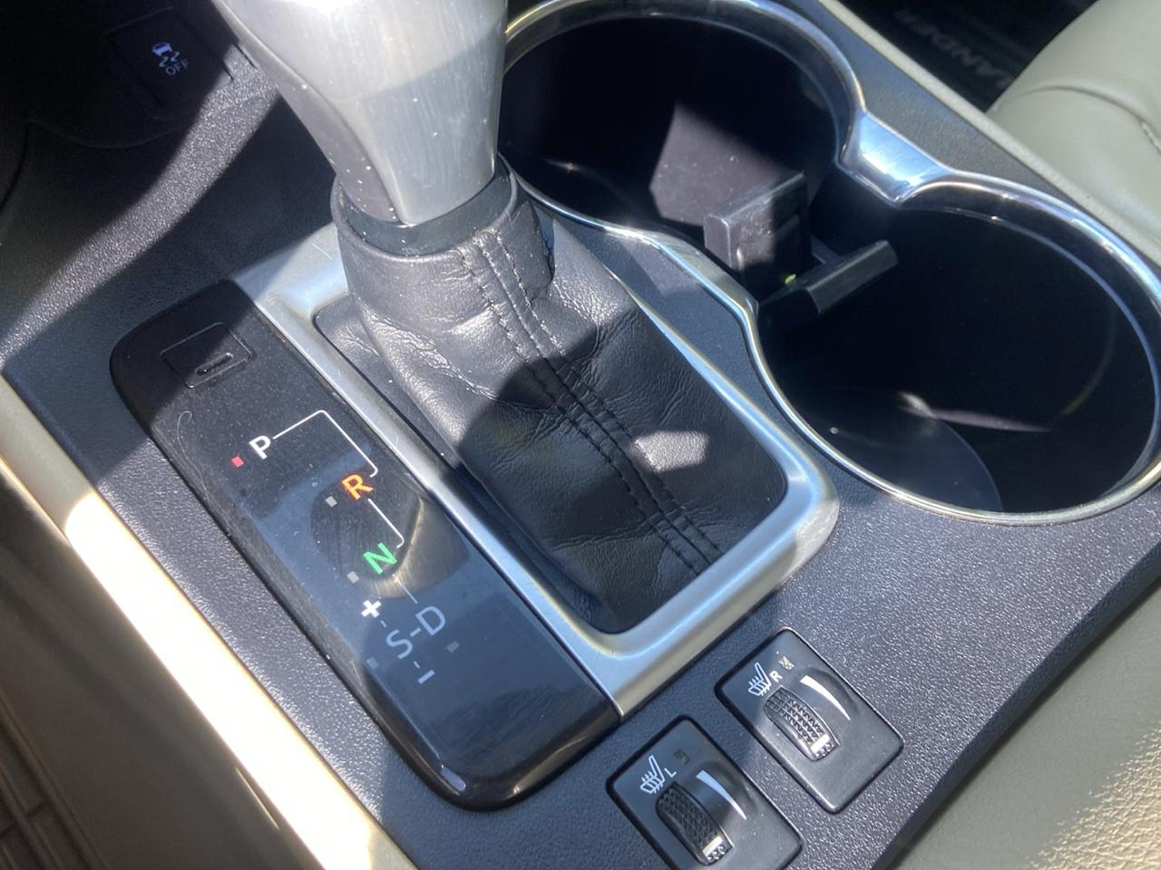Toyota Highlander XLE AWD V6 2014