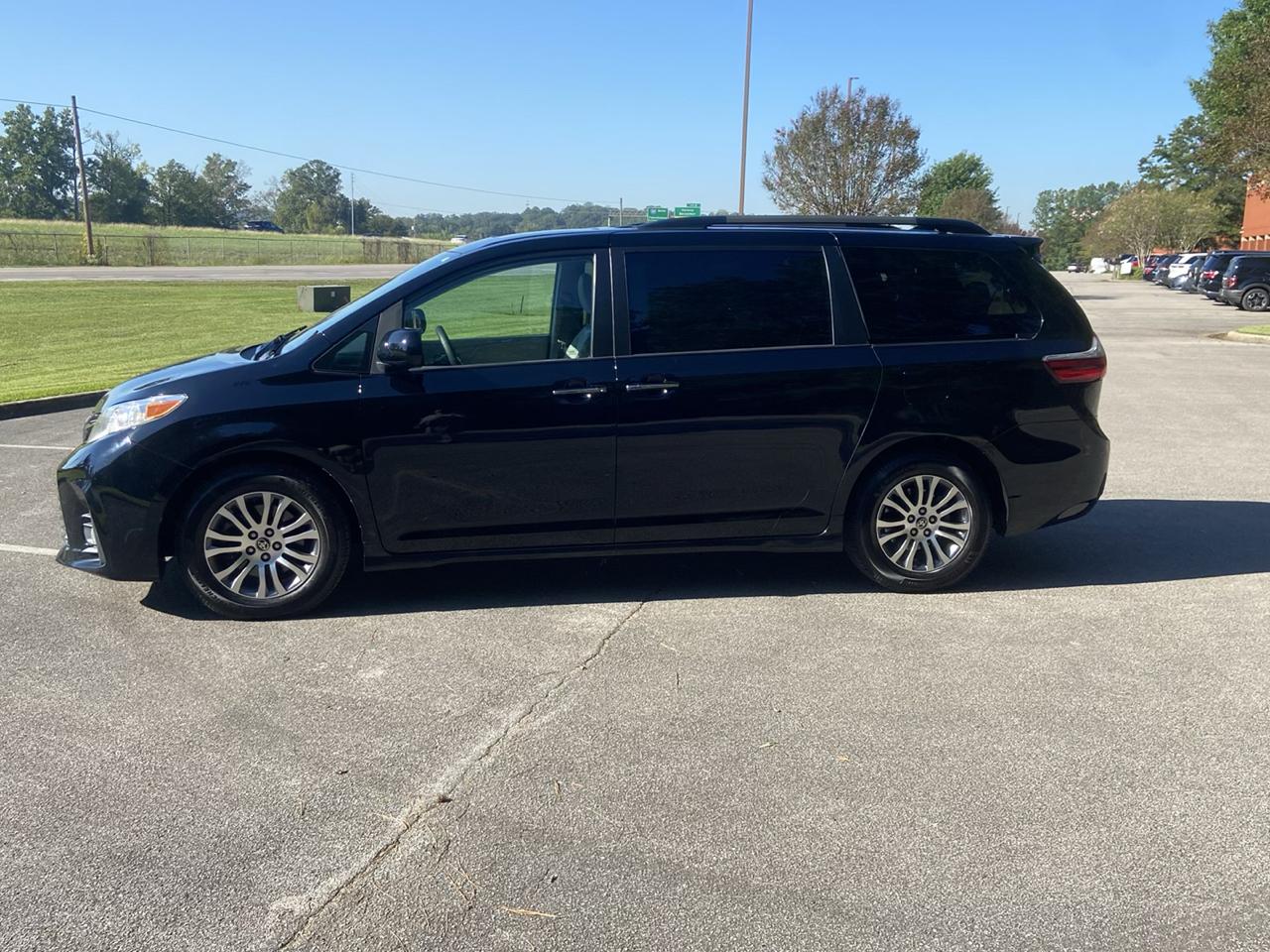 Toyota Sienna Limited Premium 7-Passenger 2020