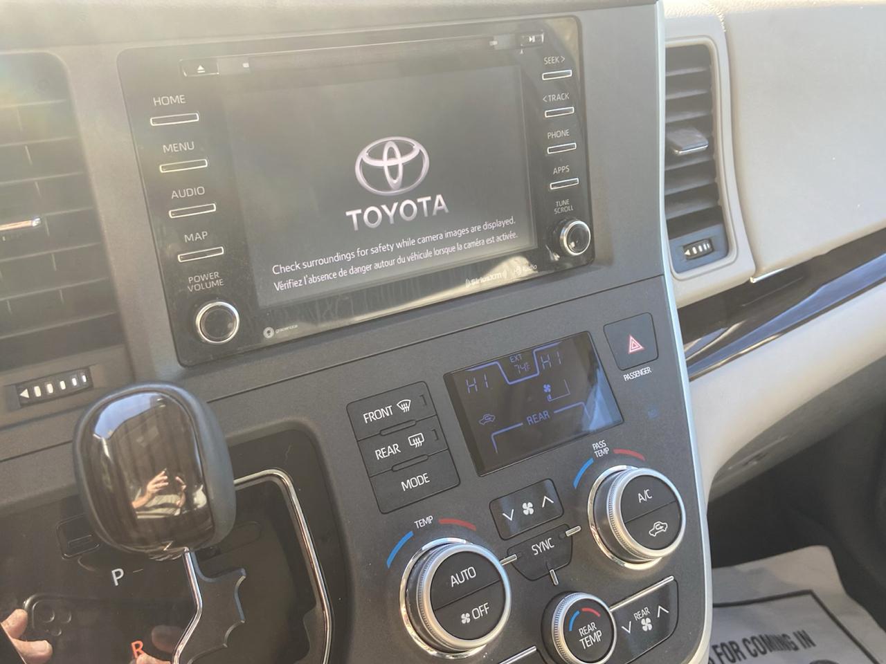 Toyota Sienna Limited Premium 7-Passenger 2020