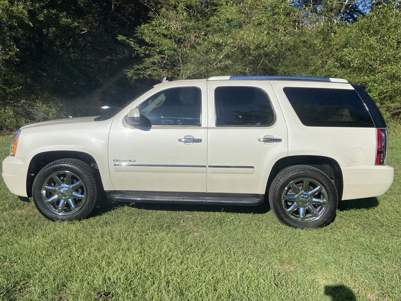 GMC Yukon Denali 4WD 2013
