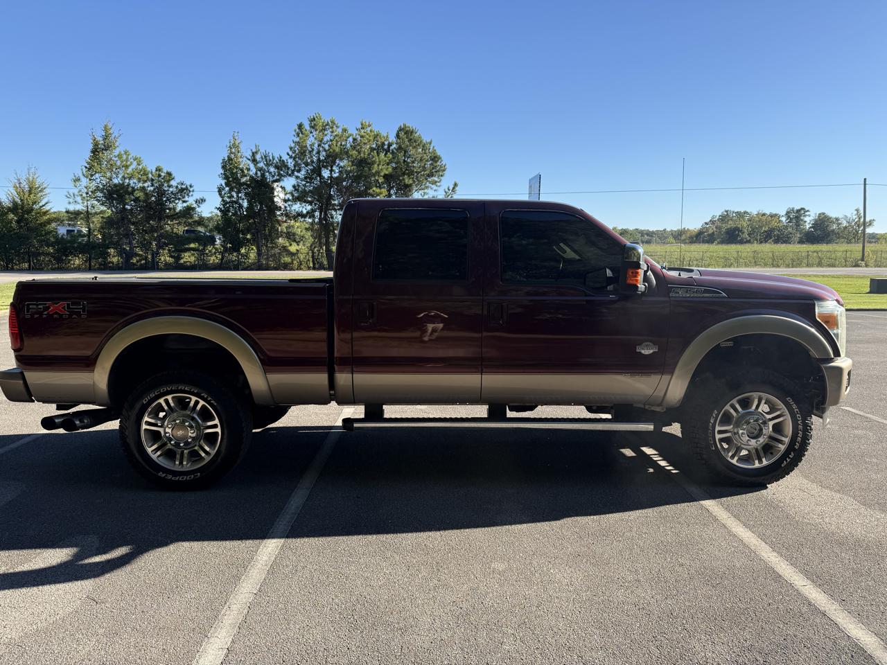 Ford F-350 SD King Ranch Crew Cab 4WD 2011