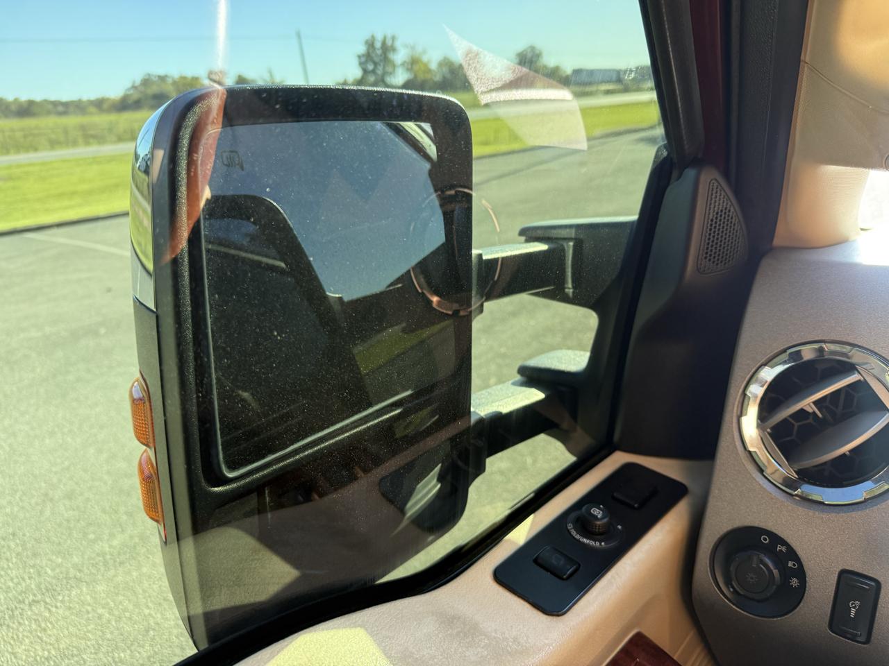 Ford F-350 SD King Ranch Crew Cab 4WD 2011